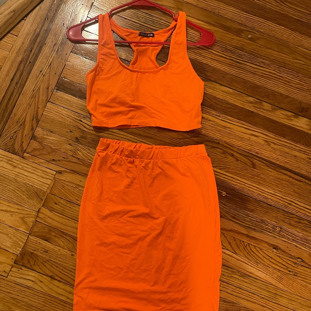 TWO PIECE SET